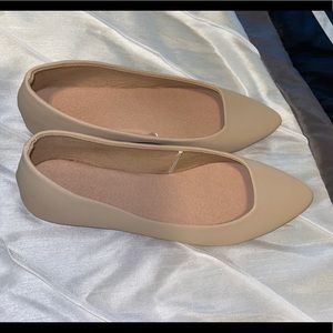 Nude flats